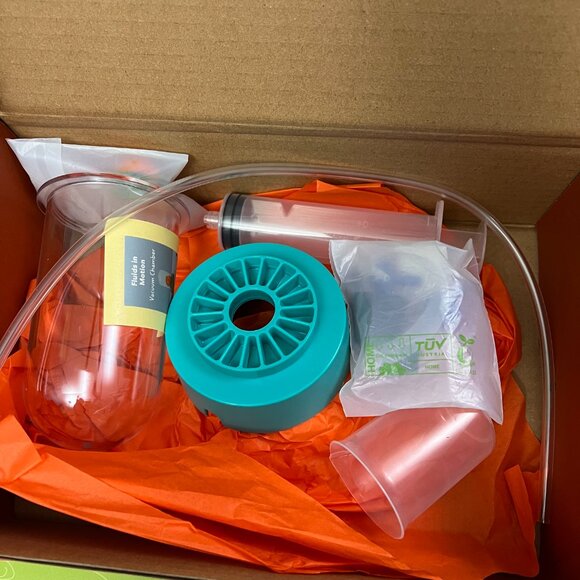 NEW KiwiCo Vacuum Chamber Tinker STEAM Crate age 9+ - Picture 5 of 9